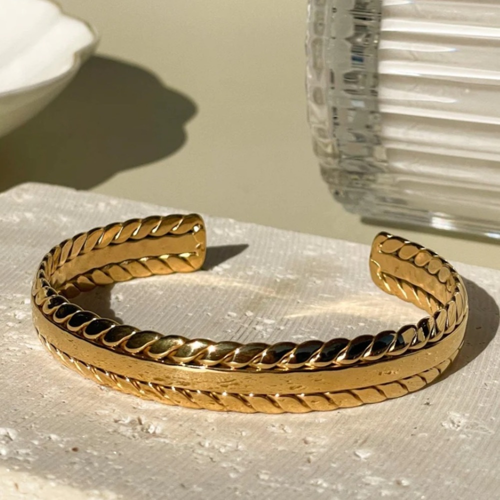 Waterproof gold plated leaves bracelet